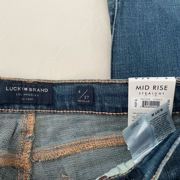 Mid Rise Sweet Straight Lucky Brand Jeans NWT - Picture 8 of 11